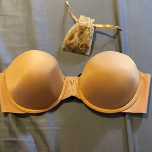 Victoria’s Secret multi-way strapless bra